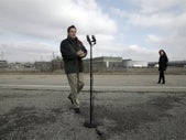 Illustration for article titled Motor City Mitt Leading Among Auto Execs