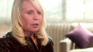 Shelly SterlingYouTube