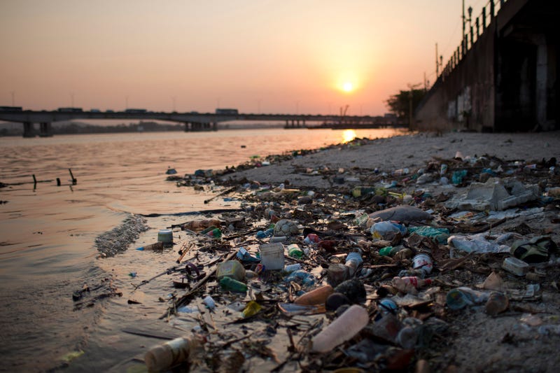 Illustration for article titled 'I Think the Water Situation in Rio Is Dire' Says Pro Surfer Forced to Swim in It