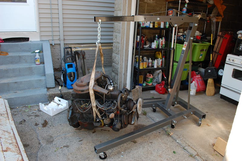 pic of the new engine, because I forgot to photograph pulling the old one
