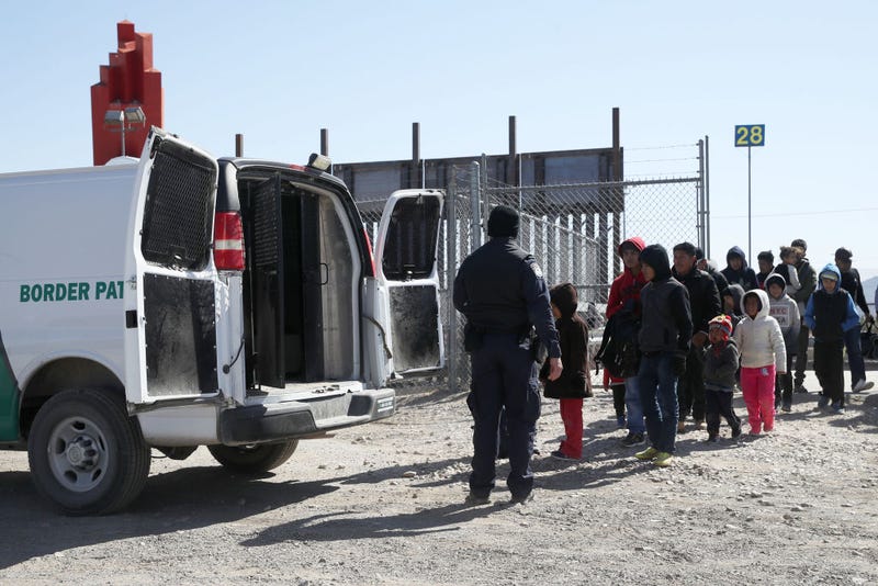 Illustration for article titled Trump Sends Migrants to Sanctuary Cities as DHS Asks Defense Department for Assistance at Border
