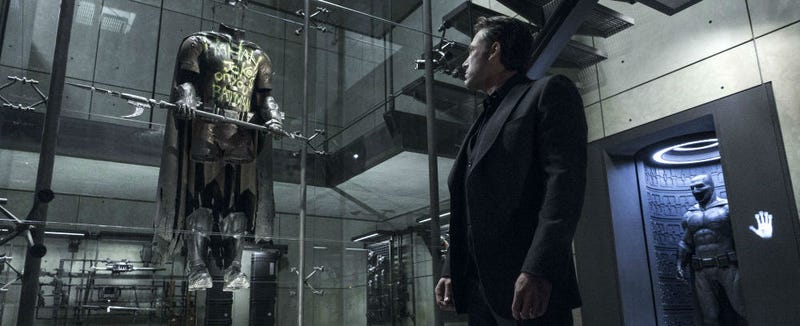 Illustration for article titled Zack Snyder Explains When Robin Died in the DC Extended Universe