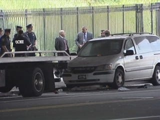 Illustration for article titled NYC Cops Repeatedly Ticket Parked Dead Guy