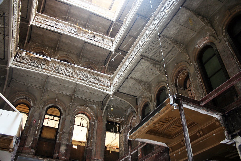 This Gorgeous Abandoned Building Was Hiding in Lower Manhattan