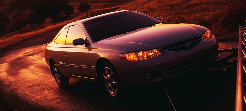 Illustration for article titled The Toyota Solara Was A Car That Did Exist