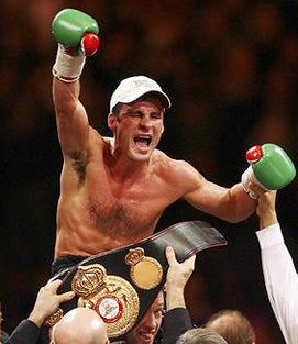 Illustration for article titled The Continuing Reign of Joe Calzaghe.