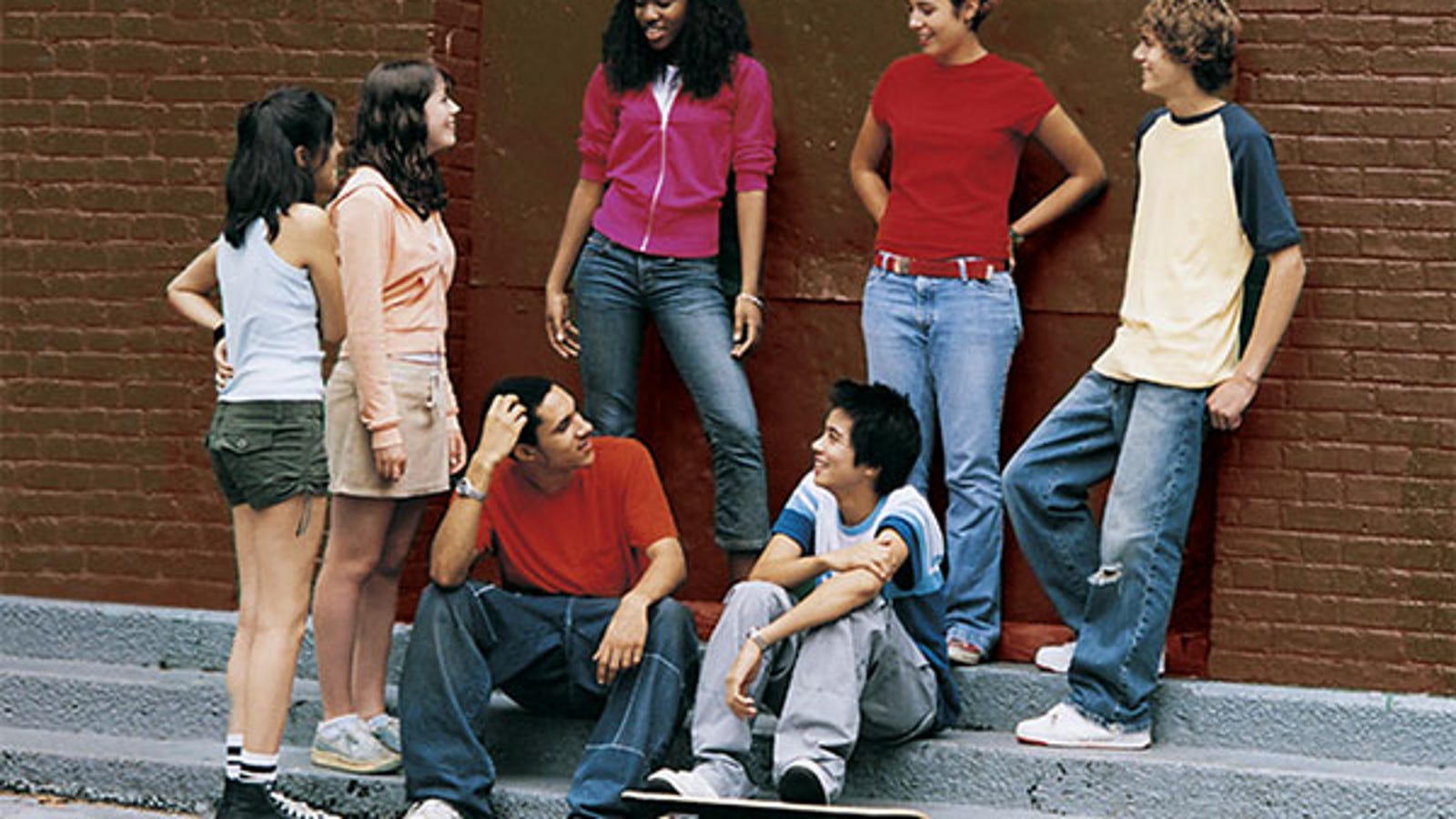 Among teenagers. Hang out with friends вертикальная. Hang out 5 класс. Hang out with friends в прошедшем времени