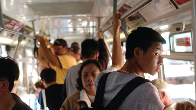 Illustration for article titled Apparently Teens Are Now Throwing Themselves Out of Buses for Fun