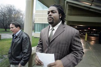 Illustration for article titled Tank Johnson Will Be Allowed To Violate O-Linemen's Probation