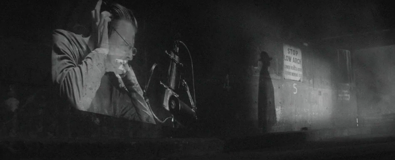 Illustration for article titled David Bowie's new song is surprisingly dark and jazzy