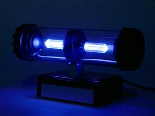 Illustration for article titled USB LED Light Tube Speaker is Like Bad Sci-Fi Prop For Your Desk