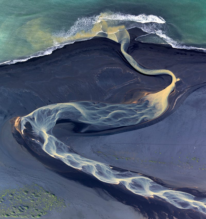 Absolutely Stunning Examples Of Lakes And Rivers With Unearthly Colors