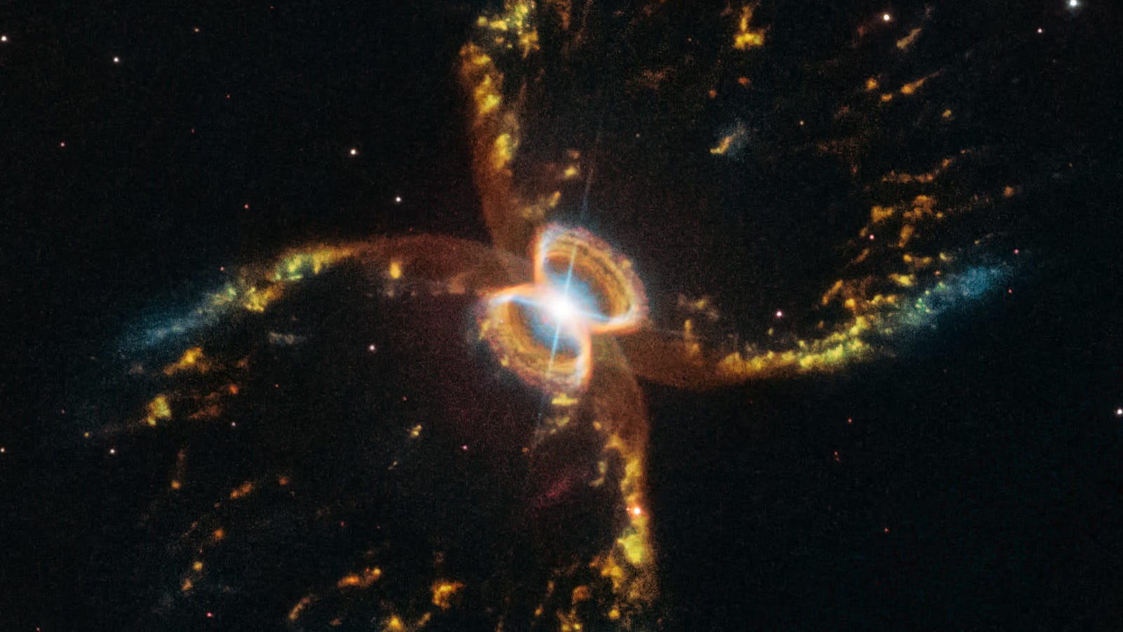 QnA VBage Hubble Telescope Turns 29, Shares Incredible Photo of Southern Crab Nebula to Celebrate