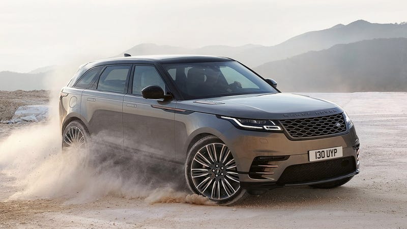 Plug-in hybrid for Range Rover speeds race to electric era Plug-in hybrid for Range Rover speeds race to electric era