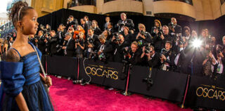 Quvenzhané Wallis arrives at the Oscars. (Christopher Polk/Getty Images)