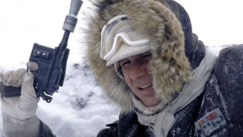 Illustration for article titled New video reignites debate over whether Han Solo’s coat is blue or brown
