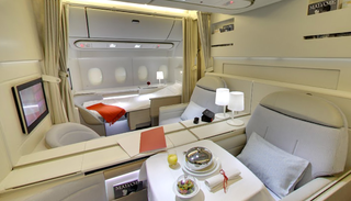 Illustration for article titled Here's Why a Single Airplane Seat Can Cost Airlines $300,000