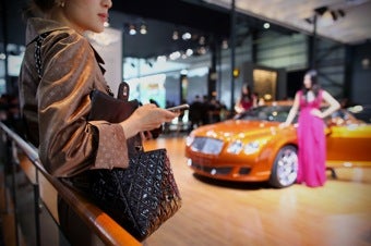 Illustration for article titled Dating A Cheater? Vent It On The Car • Over 80,000 Women Sign Up For Boobquake