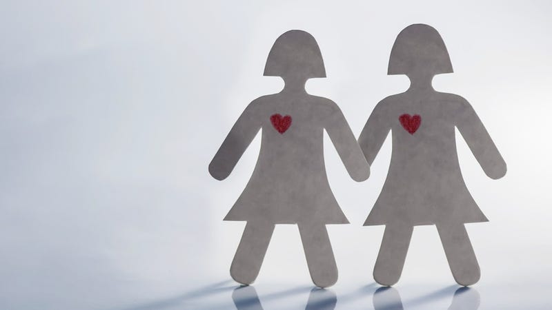 Illustration for article titled Survey Says that 26.5 to 38% of Women are Bisexual