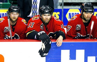 Illustration for article titled Simon Avoids The Hoosegow, And Other NHL True Crime Stories