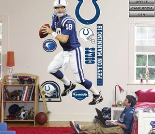 Illustration for article titled Manning Heroically Leads Colts Over Sucky Team, Into Playoffs