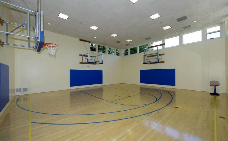 John Wall's New Mansion Has 10 Bathrooms And A Basketball Court