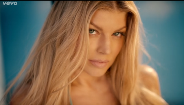 Fergie, en larmes, admet que Josh Duhamel a pris la