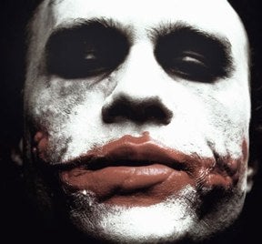 Illustration for article titled Dark Knight DVD Psychoanalyzes Itself for You