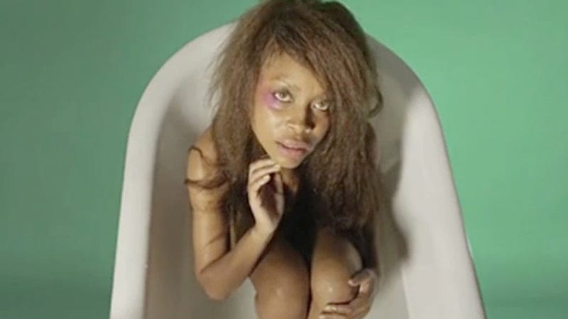 Illustration for article titled Erykah Badu to Flaming Lips Frontman: 'Kiss My Glittery Ass'