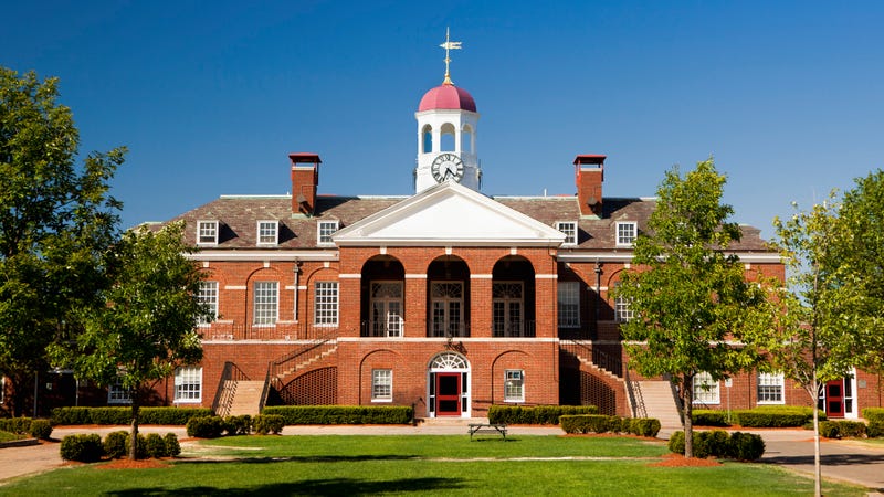 Illustration for article titled Harvard Officials Say $8.9 Million Donation From Jeffrey Epstein Was From Brief Recovery Period When He Wasn’t A Pedophile