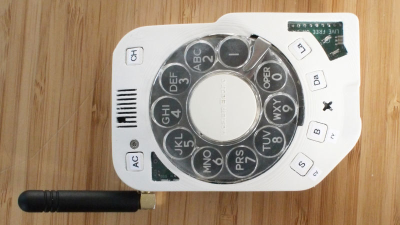 Someone Built A Distraction Free Mobile Phone With A Working
