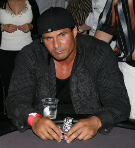 Illustration for article titled Jose Canseco Is Anxiously Awaiting YOUR Email