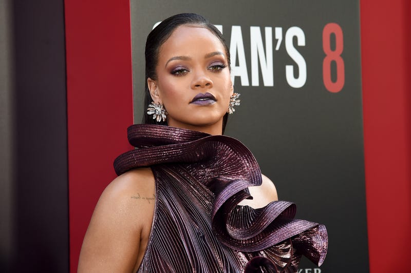 Illustration for article titled Rihanna, Ludacris Among Celebs to Pledge Support to Victims of Hurricane Dorian: 'You Are In Our Prayers'
