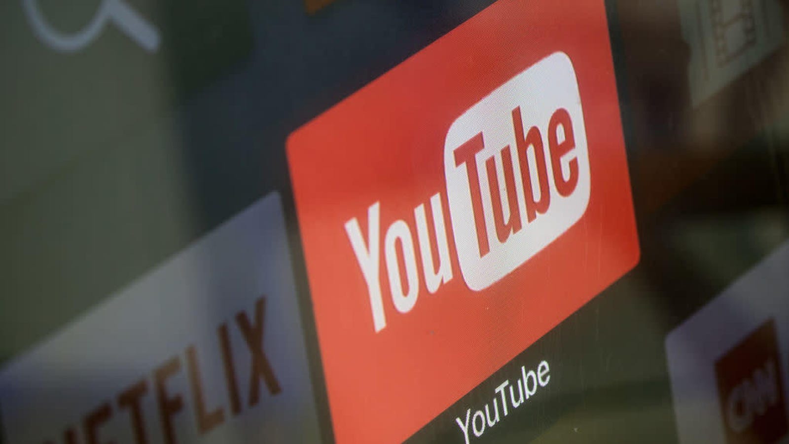 Youtube's Recommendation Algorithm Leads Pedophiles to Home Videos of Kids