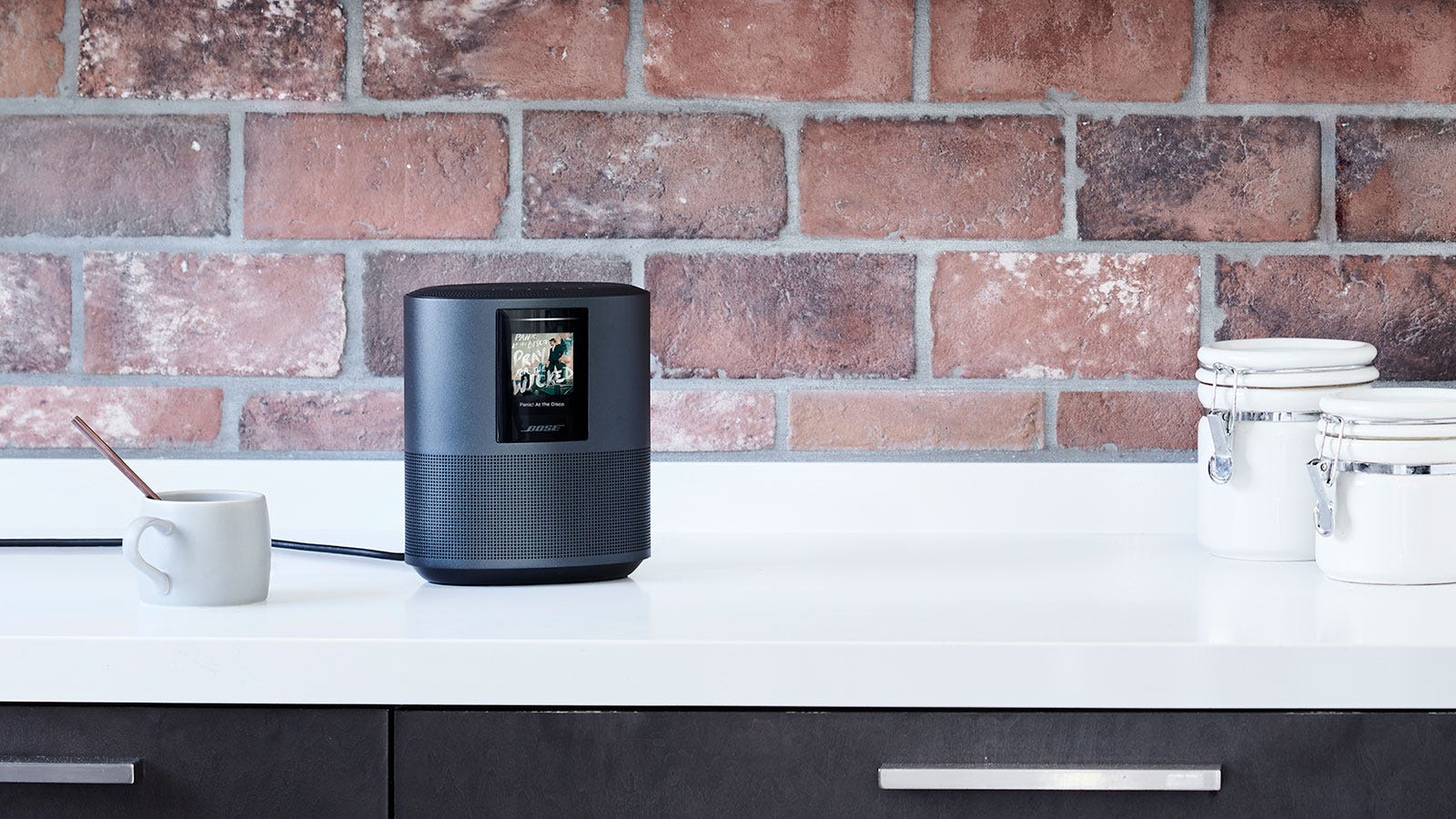 For $400, Bose's First Smart Speaker Better Sound Amazing