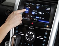 Illustration for article titled Ford Sync Gets 100x More Voice Commands