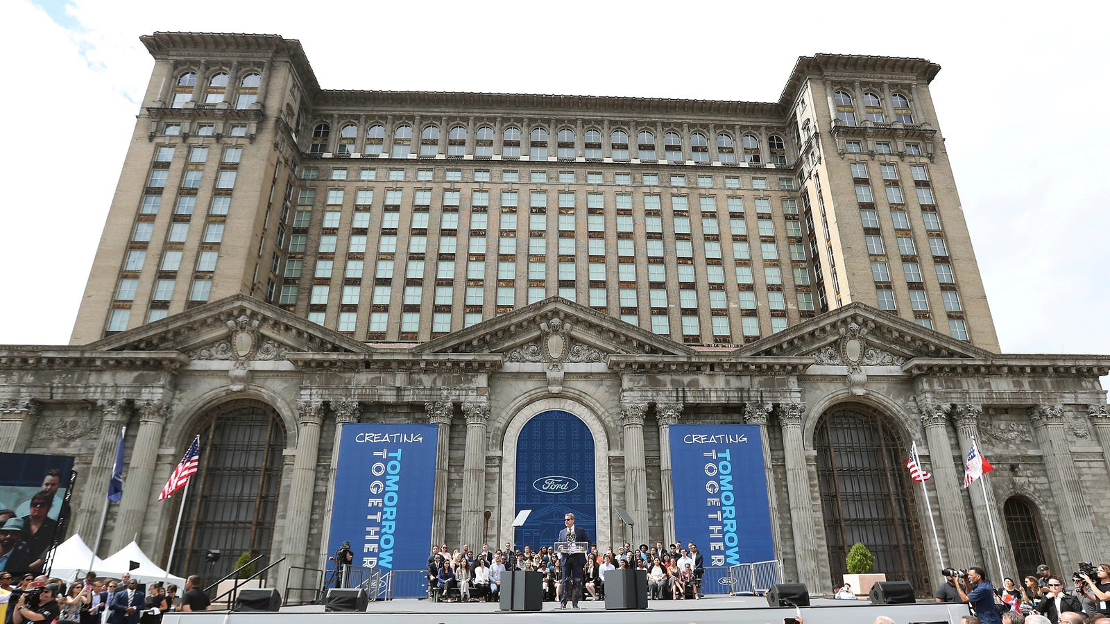 photo of Ford Has $17 Billion but Says It Needs Tax Breaks to Rehab Detroit Train Station image