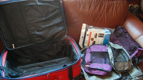 How To Pack Your Whole Vacation Into A Personal Item Sized Bag The Best Way To Pack A Suitcase Five Methods Compared