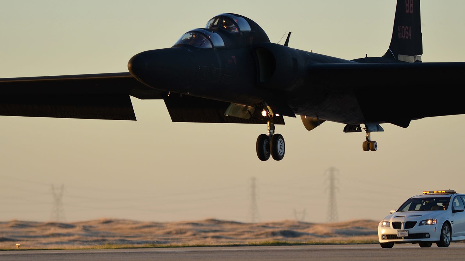U-2 Spy Plane Crashes In California, Both Pilots Eject (Update: One