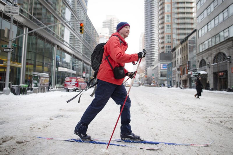 Illustration for article titled How to Traverse an Urban Snowscape