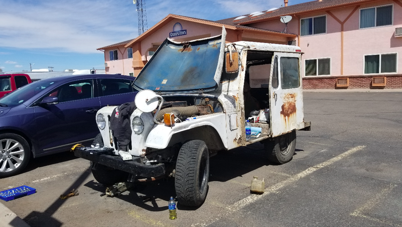 Illustration for article titled My $500 Postal Jeep Has Been Stuck in a Colorado Days Inn Parking Lot For Two Days