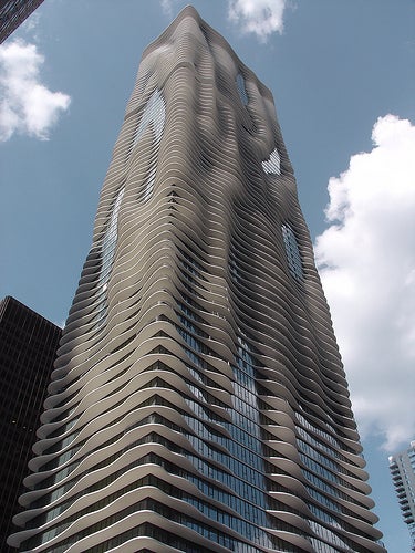 Illustration for article titled Aqua Tower Reminds Me of Brazil's Freshwater Desert
