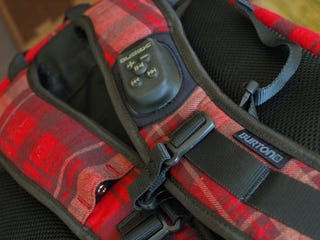 Illustration for article titled Burton iPod AMP Pack: Snowmodo Review