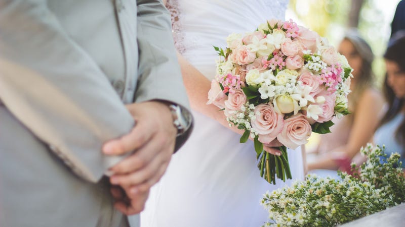 Buy Your Wedding Flowers At Sam S Club Or Costco