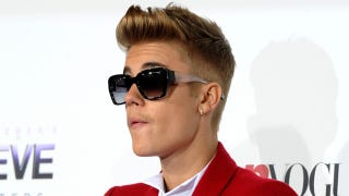 Illustration for article titled Judge to Release Blurry Video of Justin Bieber's Urinating Penis