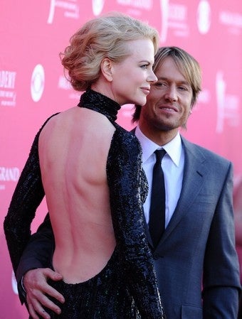 Illustration for article titled Keith Urban Says Nicole's Not Pregnant; Funeral Plans Set For Michael