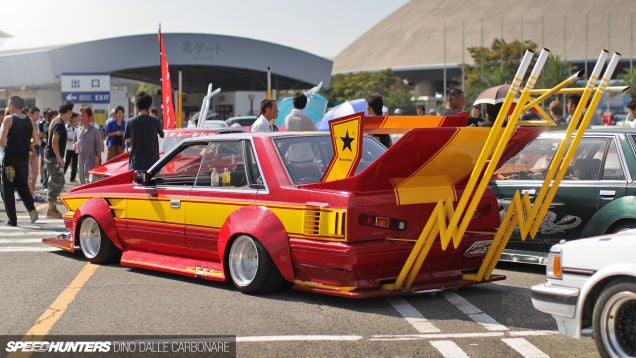 This Bosozoku Lamborghini Is A Pink Floyd Laser Show On Wheels