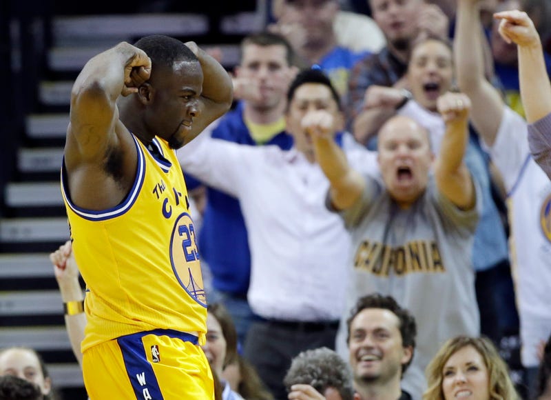 Illustration for article titled Draymond Green Proves That Steals Can Be Highlights