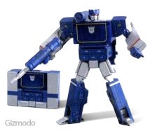 Illustration for article titled Soundwave Transformed into MP3 Player - Just Like We Predicted