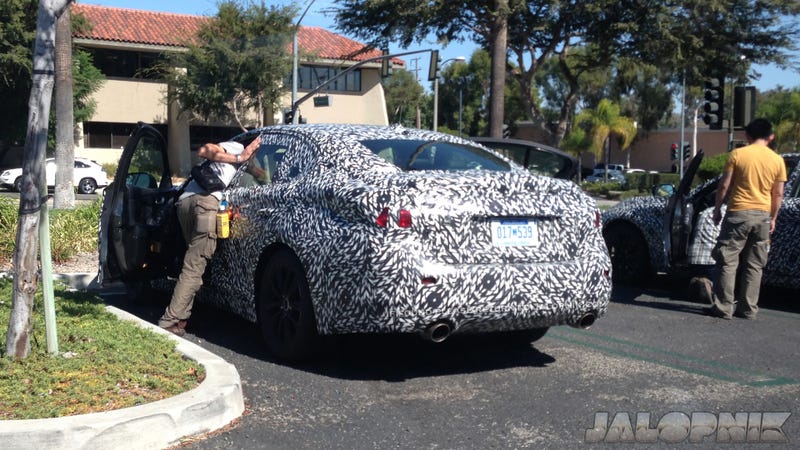 Illustration for article titled The 2014 Infiniti G37 Shows Off Its Squiggly Styling